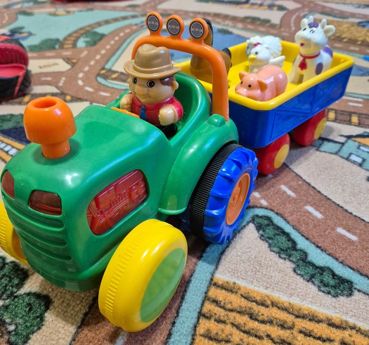 Traktor Farmer Dumel