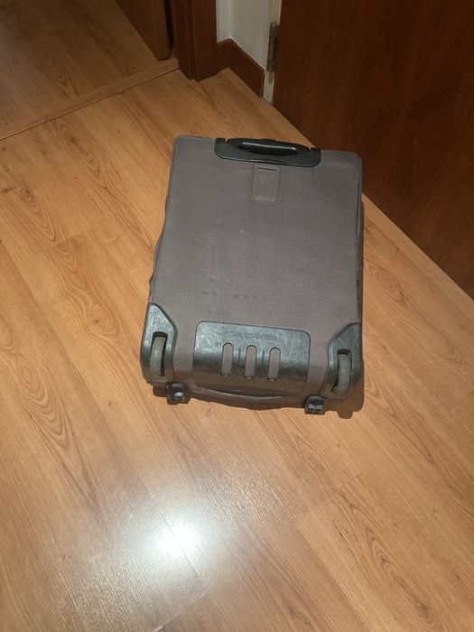 Mala viagem  cabine marca samsonite