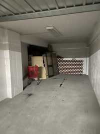 Garagem Arrendamento - Queluz