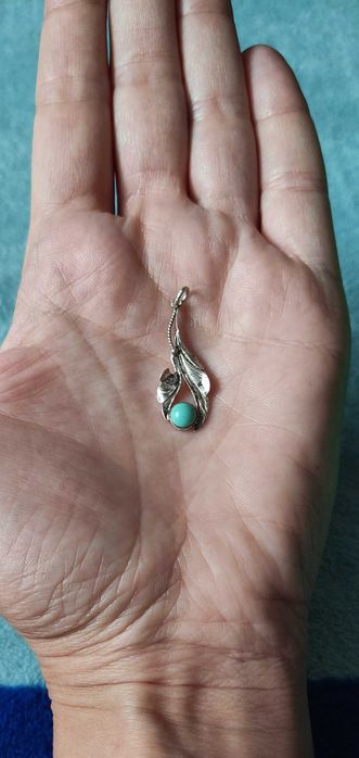 Stara, filigranowa zawieszka srebrna z turkusem