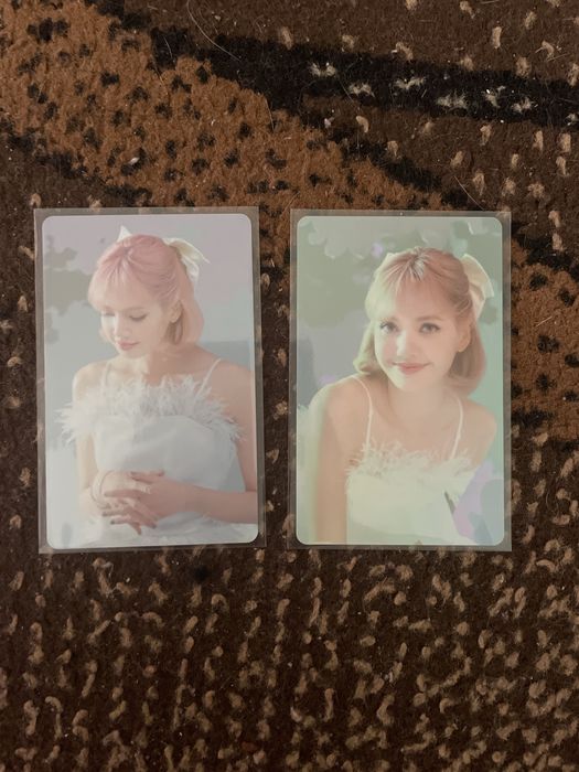 Терміново продаю карти LISA (BLACKPINK GAME)!