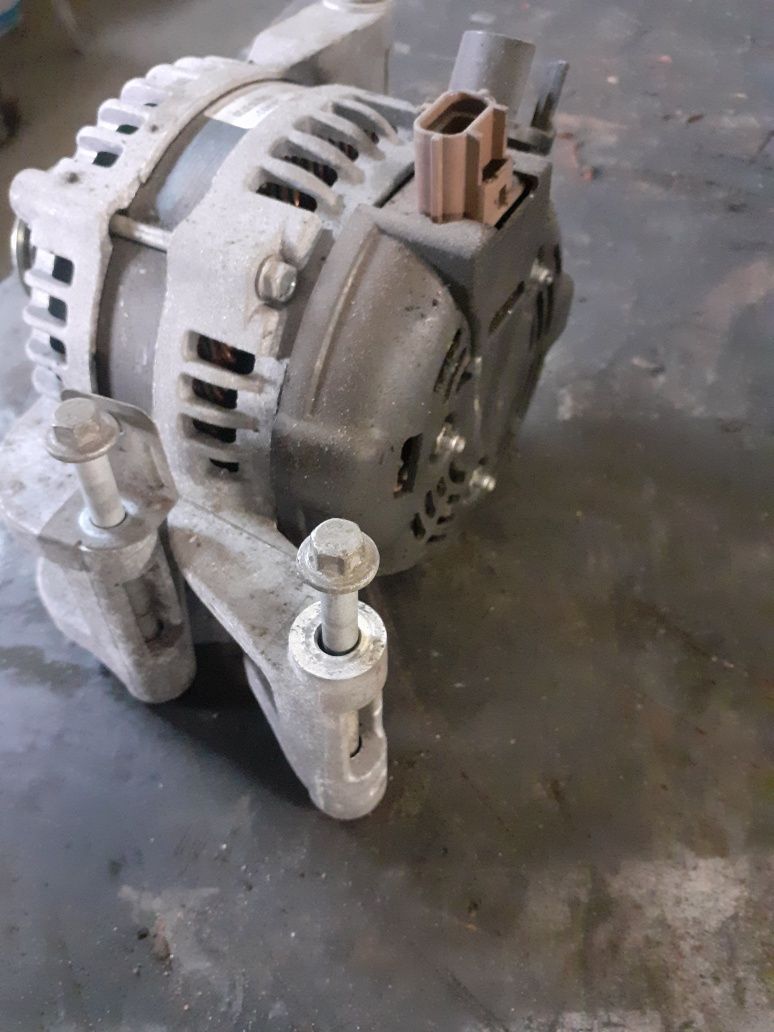 Alternator Ford Galaxy 2.0