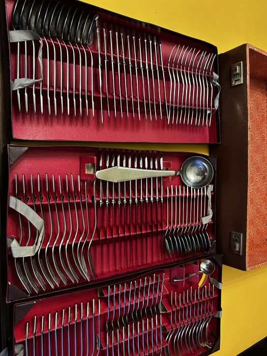 Faqueiro antigo completo com caixa