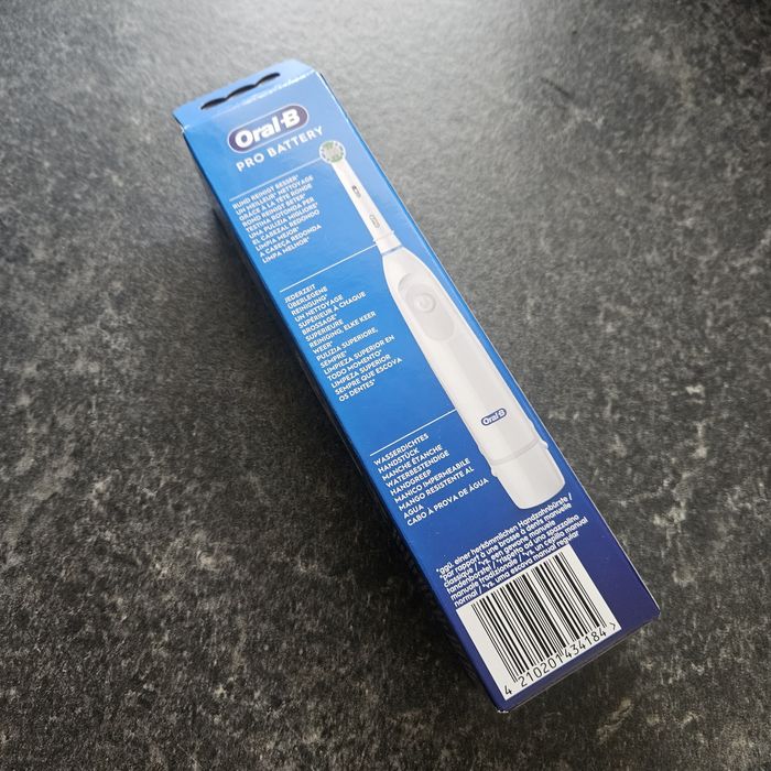 Nowa szczoteczka elektryczna Oral-B precision clean