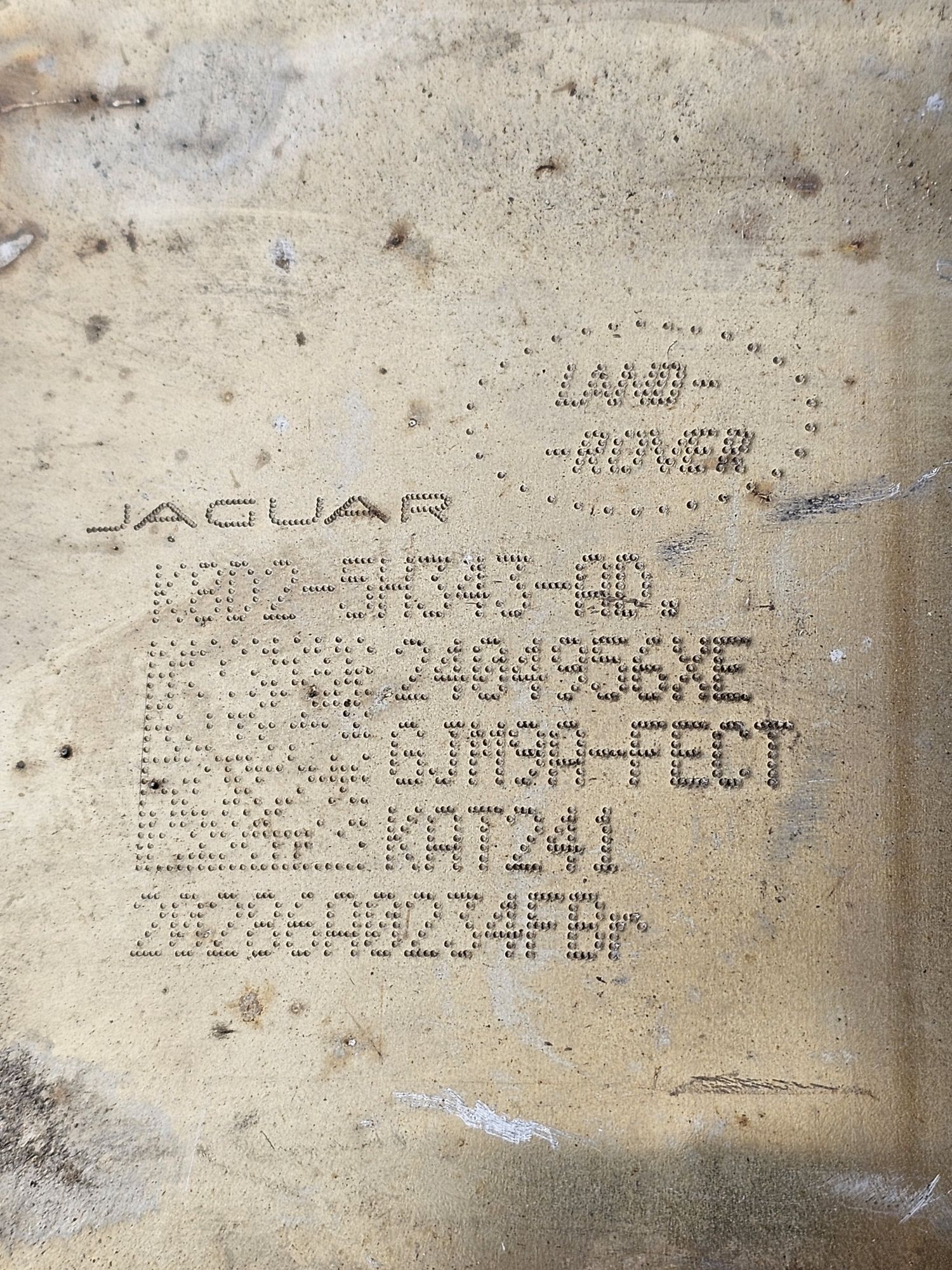 LAND ROVER JAGUAR K8D2-5H343-AD фильтр-катализатор