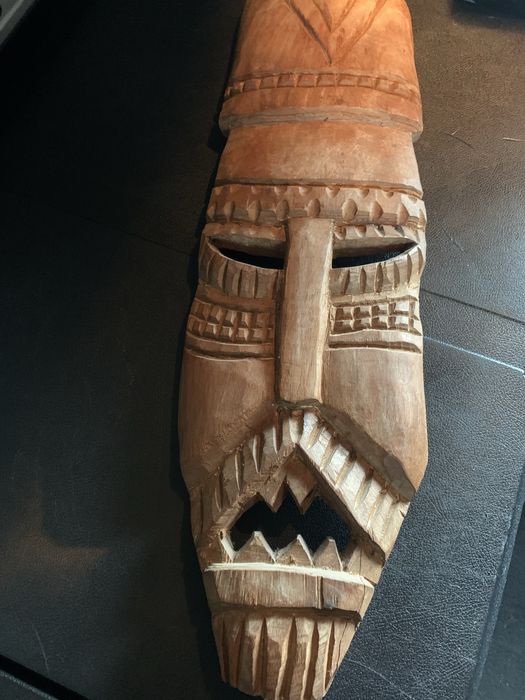 Drewniana maska afrykanska