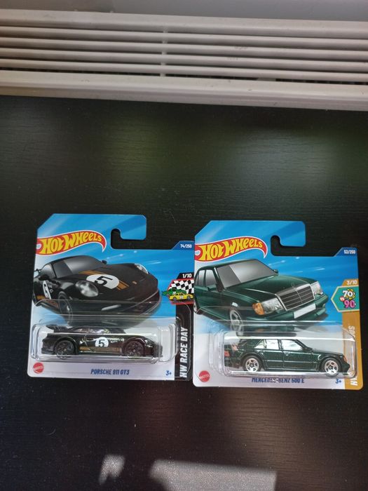 Zestaw hot wheels Porsche i Mercedes