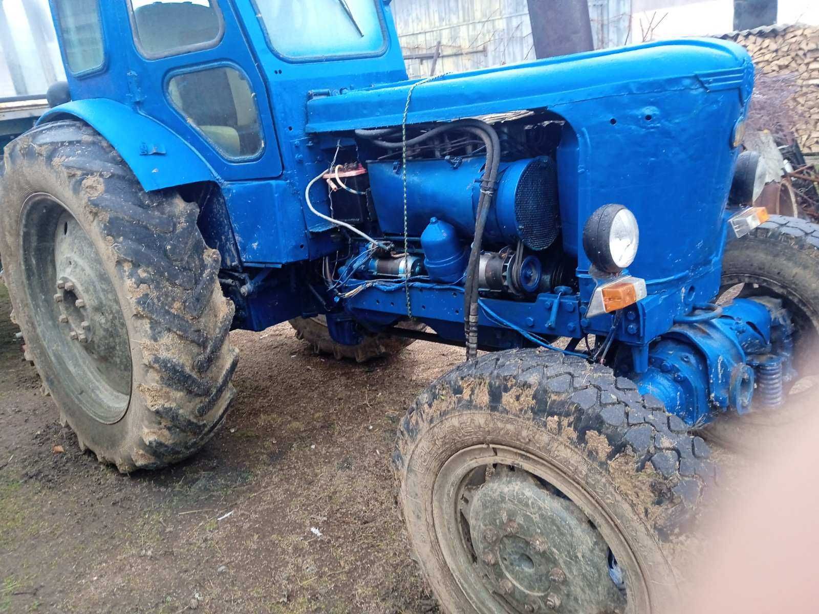 Продам трактор     Т-40 АМ/ ЮМЗ-6КЛ/Екскаватор .