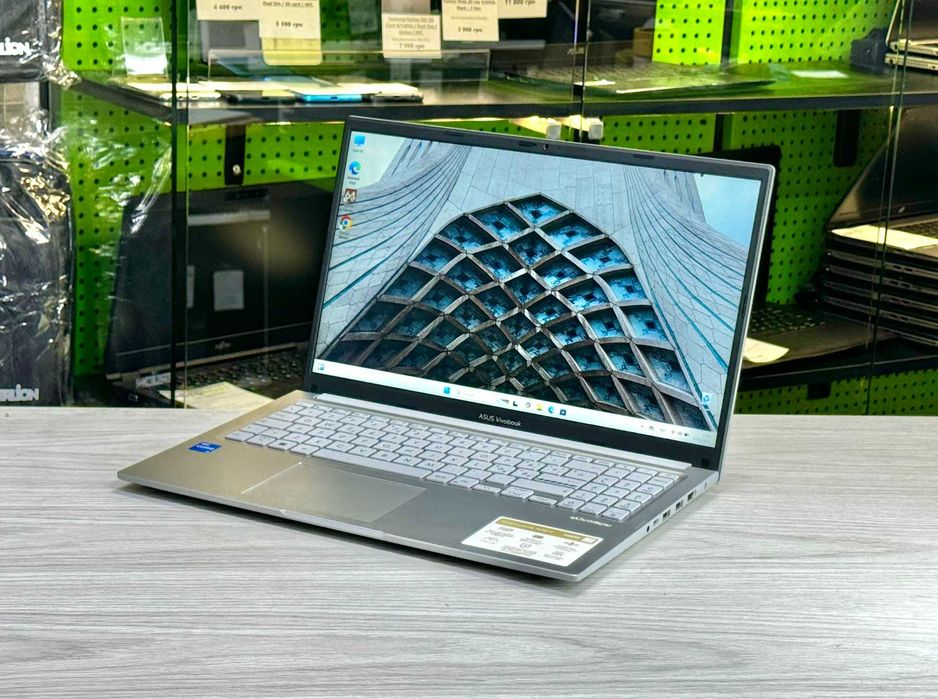 Asus Vivobook | 15.6" | Core i5-1235u / 10 ядер | 16Gb | 512Gb SSD