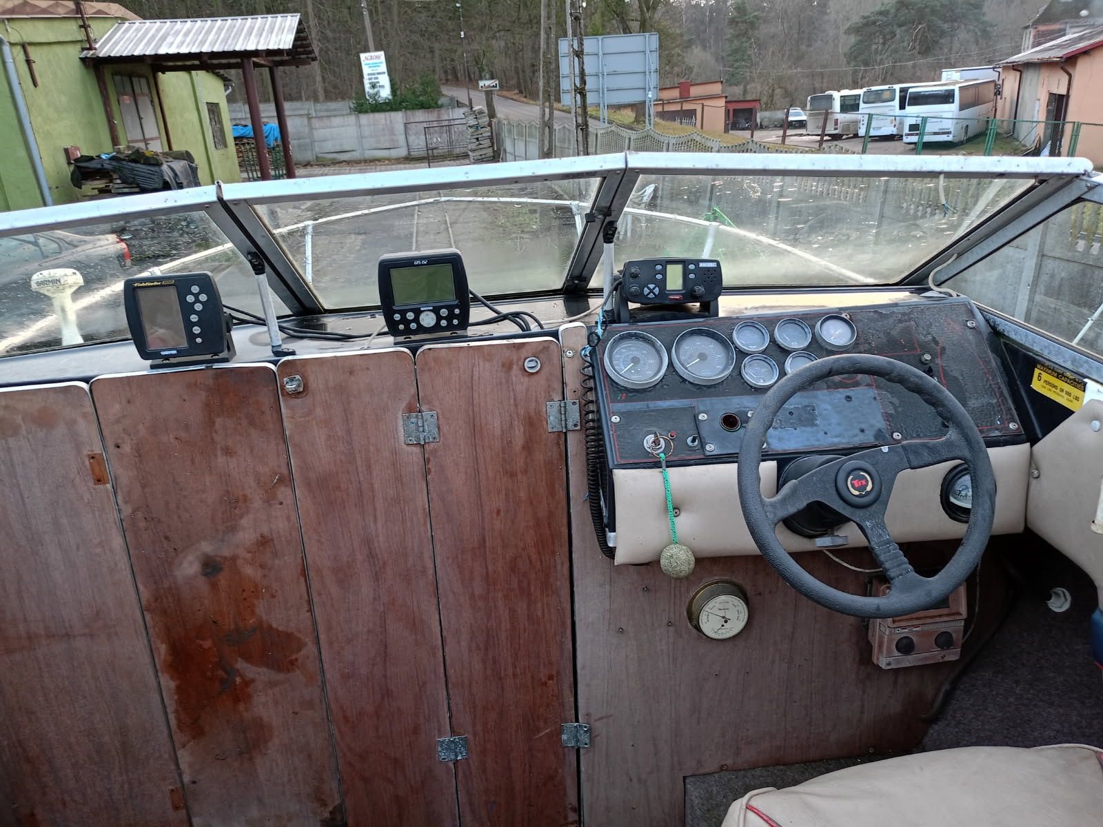 Sprzedam Jacht motorowodny