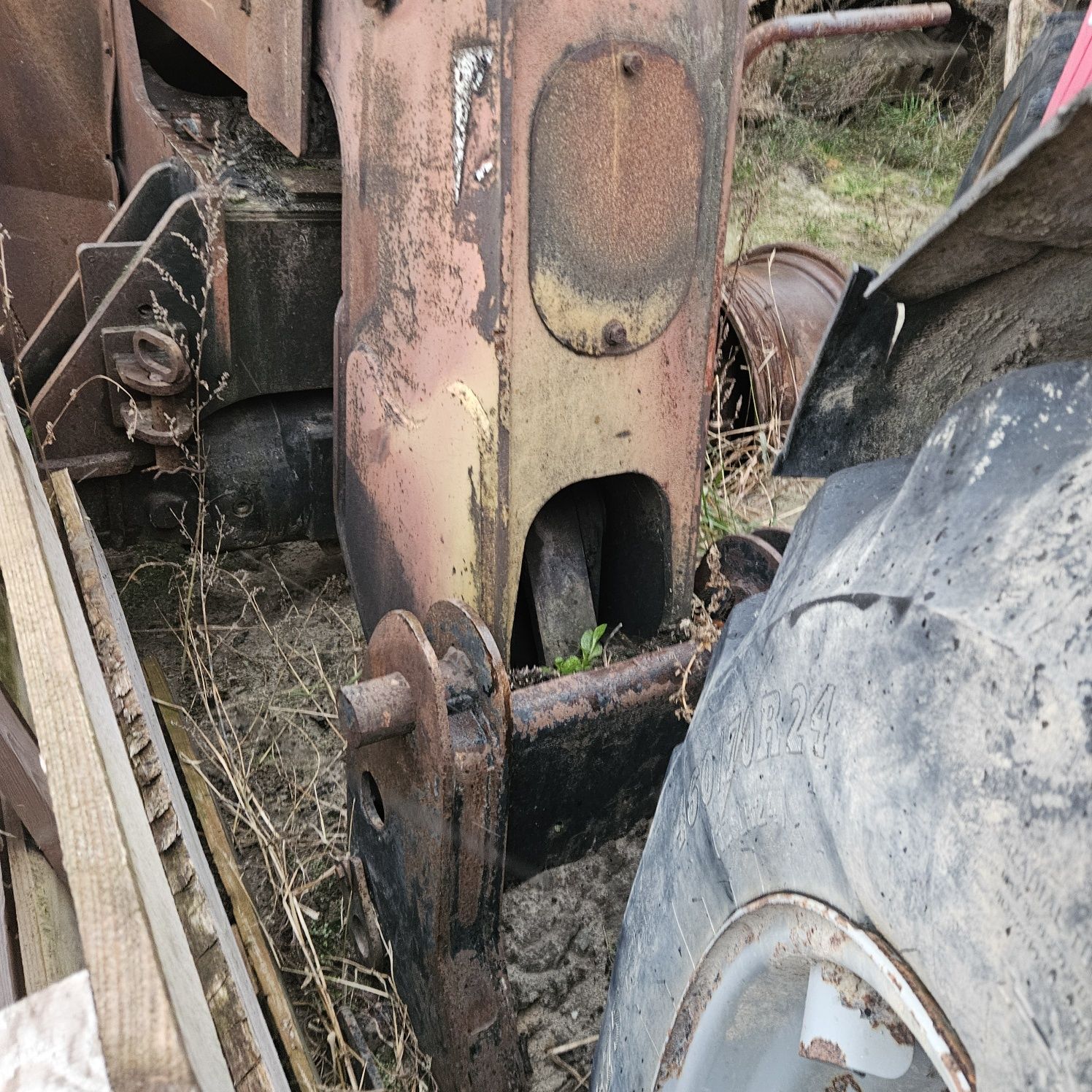 Cat th 330 siłownik wychyłu łyżki Tłok