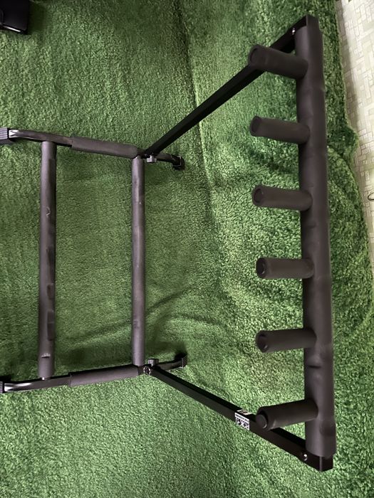 Подставка для любого типа гитар