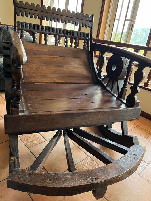 Baloiço vintage madeira antiga