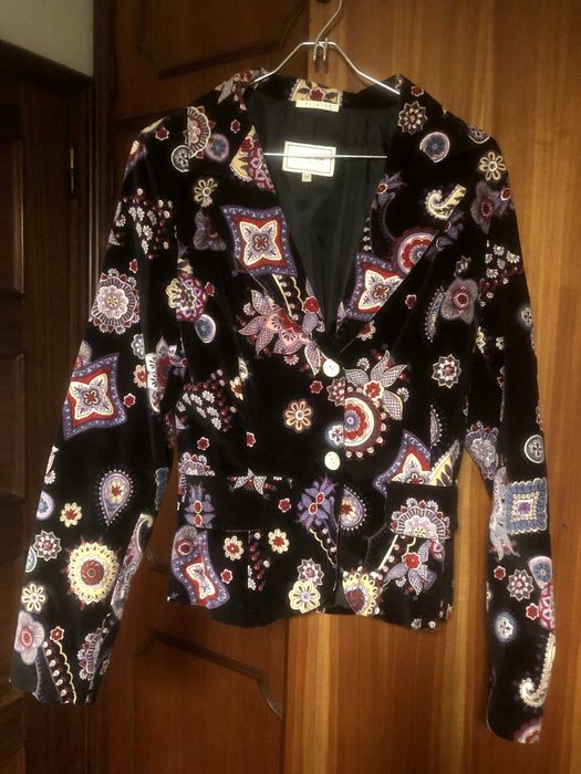 Blaser em veludo impecável, muito elegante