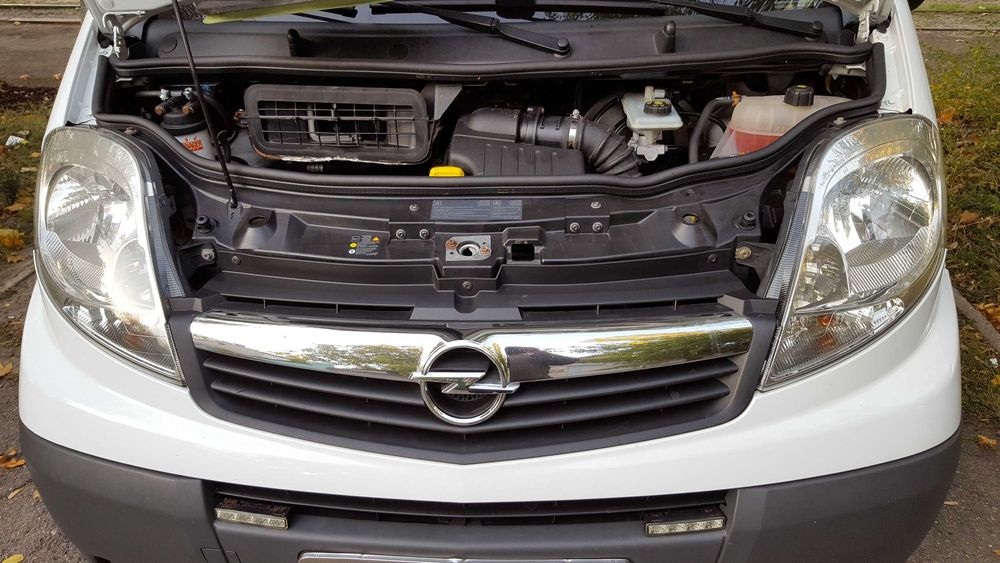 Продам опель Віваро 2.0