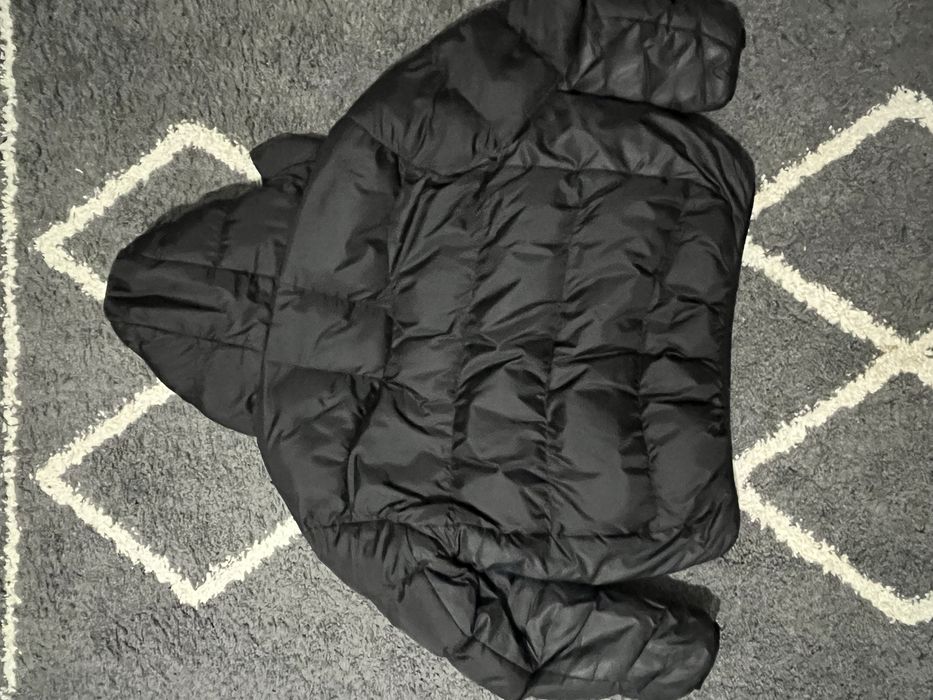 Продам пуховик Acg