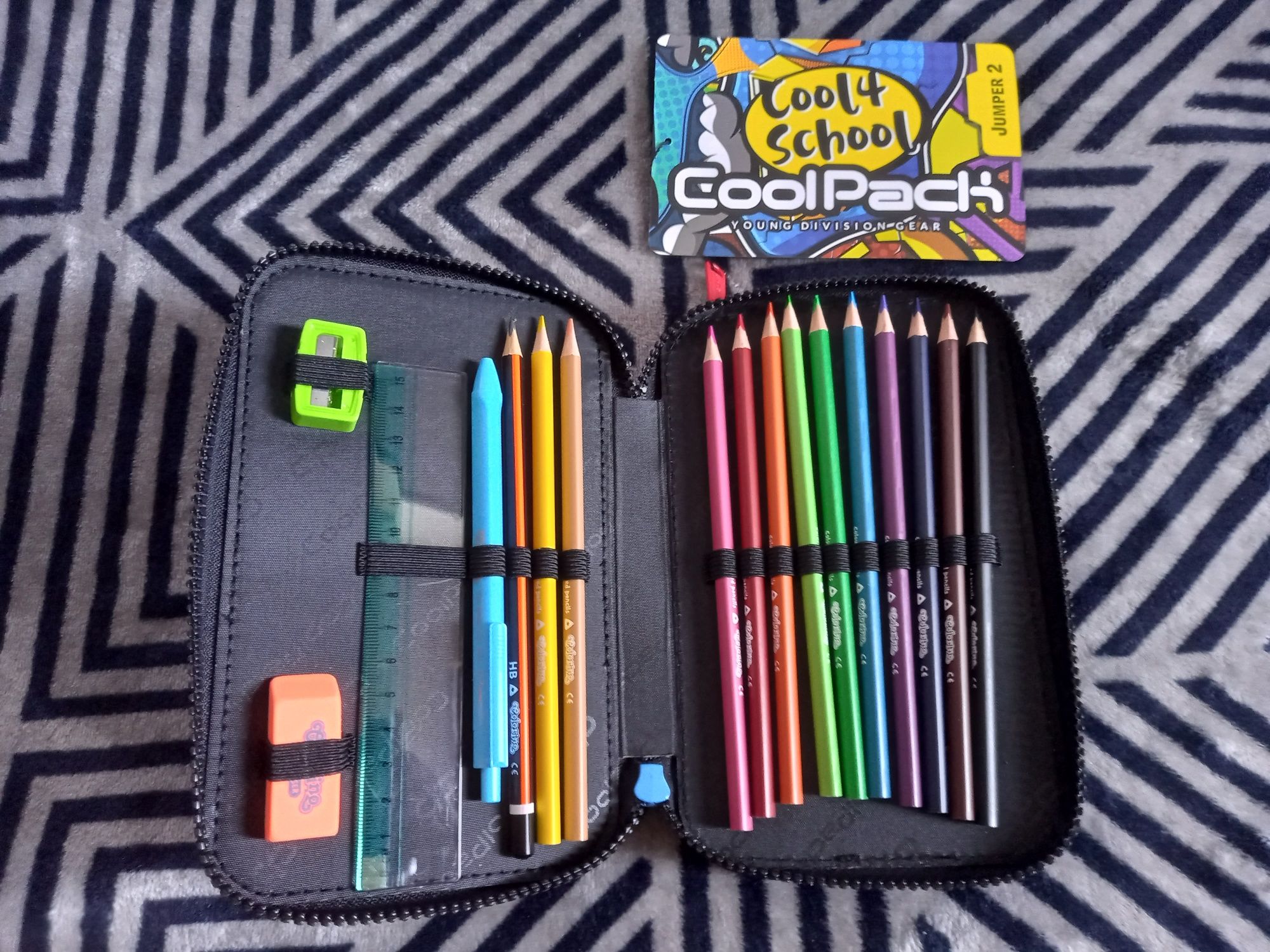 NOWY piórnik dwukomorowy wyposażenie cool pack coolpack szkolny łapy