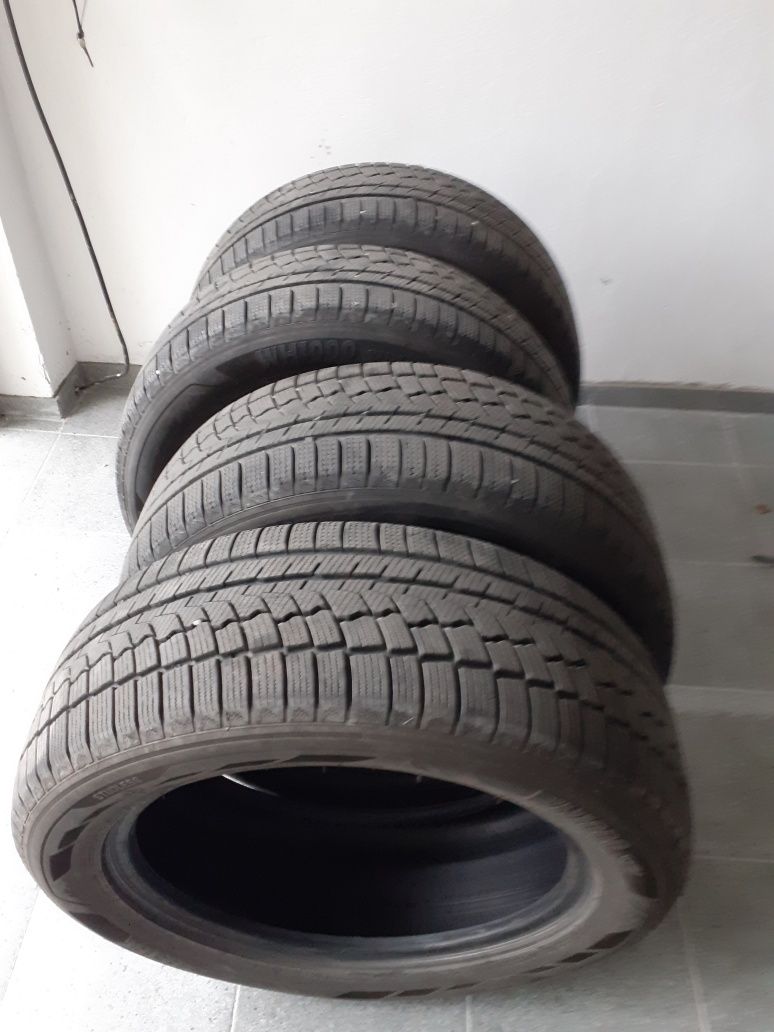 Opony zimowe Zeetex 235/55 R 18 używane  stan bdb