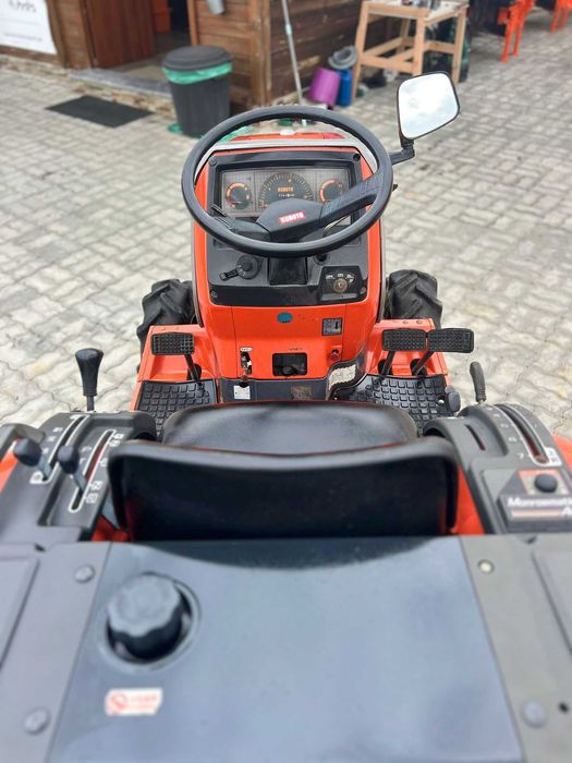 KUBOTA ASTE A17 imaculado