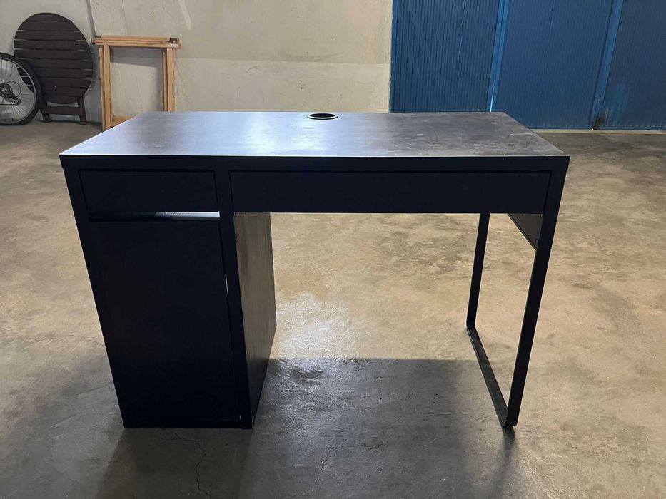 Secretária IKEA (Preto/Castanho)