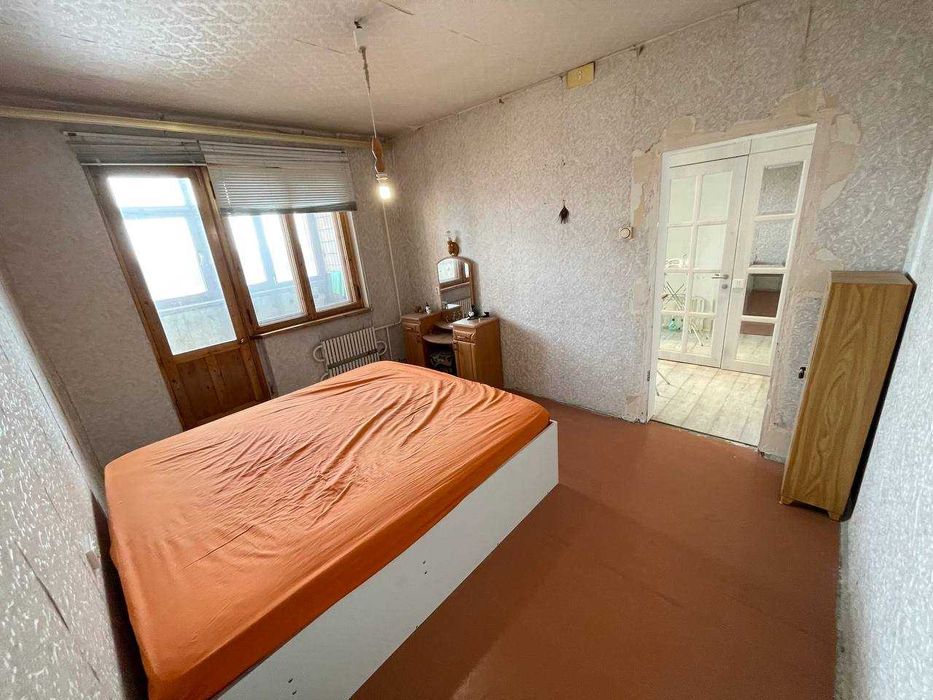 Продаж квартири в районі Східний 3