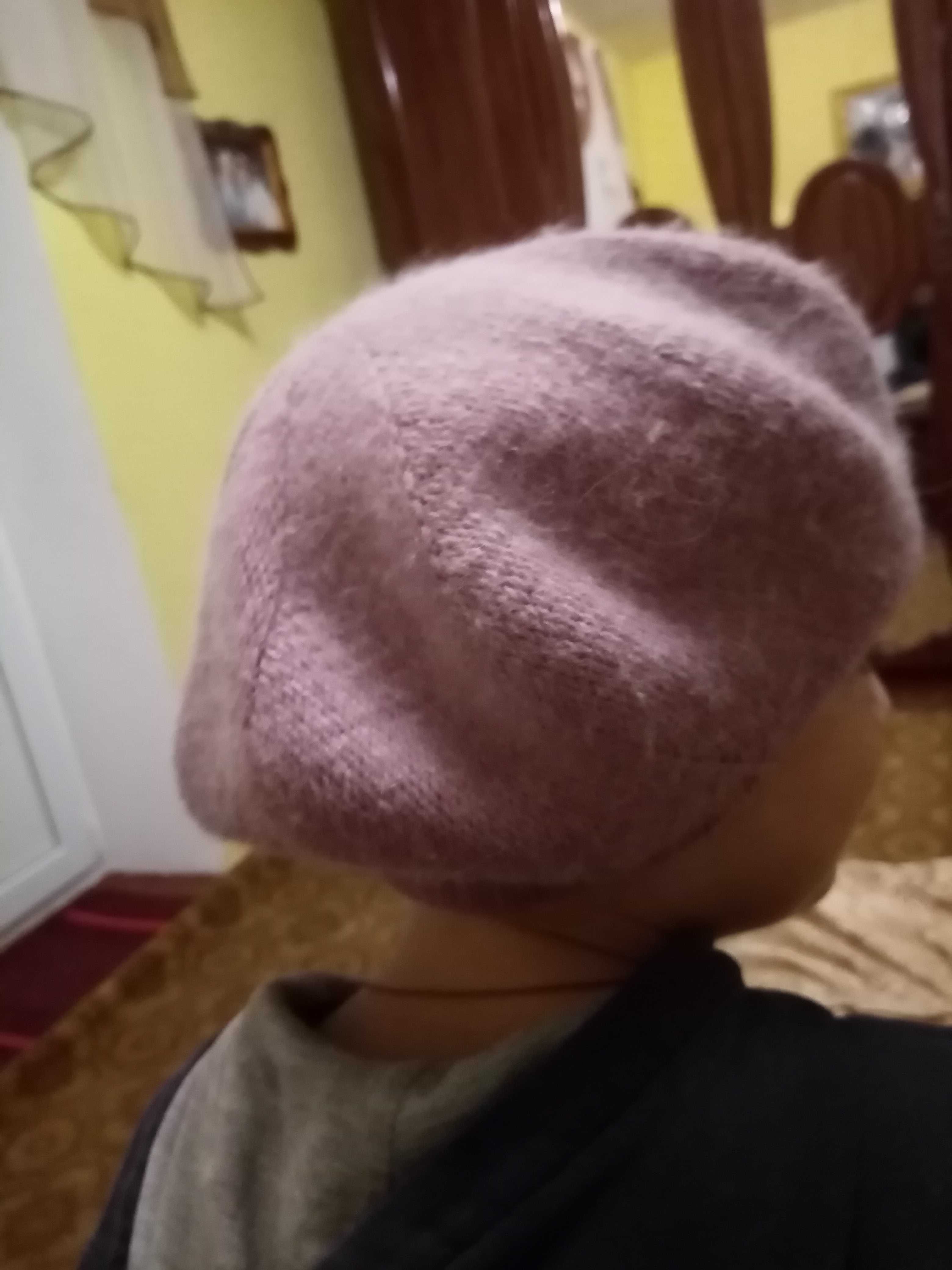 Зимовий берет, шапка жіноча