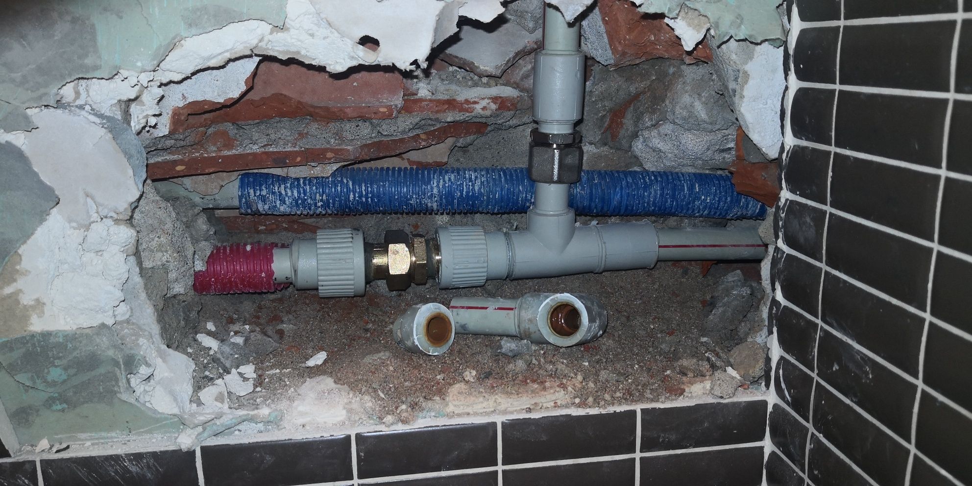 Hydraulik usuwanie awarii, Naprawa spłuczek Geberit  Udraznianie rur