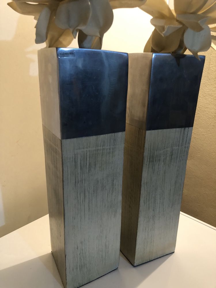 Duas jarras decorativas