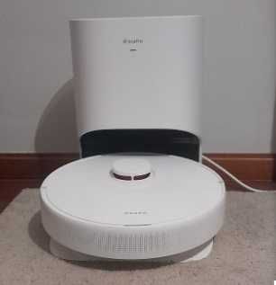 Robot Aspirador Dreame com Base de Auto-Limpeza – Bom Estado