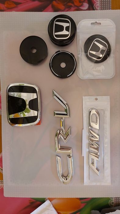 Znaczki tylnej klapy CR-V