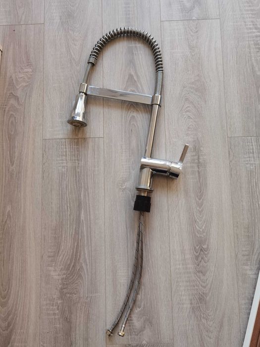 Wysoka bateria kuchenna OWIM z wyciąganą wylewką srebrna chrom