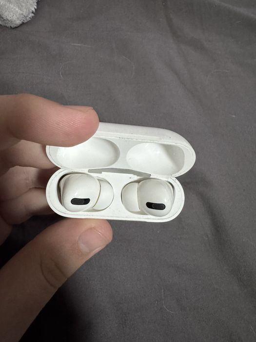 Навушники Apple AirPods Pro with MagSafe Charging Case (MLWK3) 2021