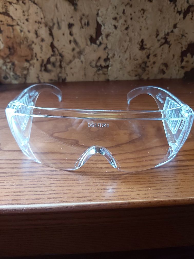 Продам защитные очки Stihl