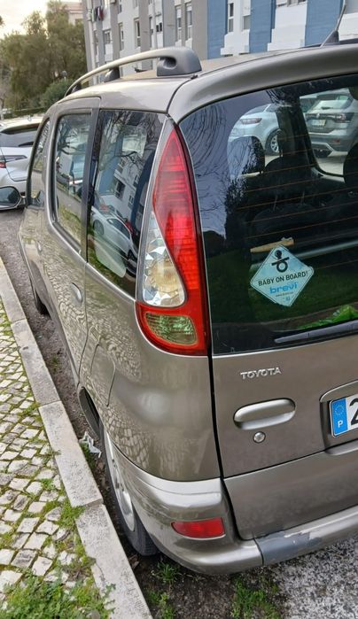 Toyota Yaris verso 2004