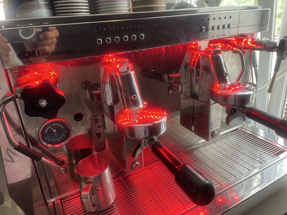 Кофе машина,кавоварка Б у в робочому стані