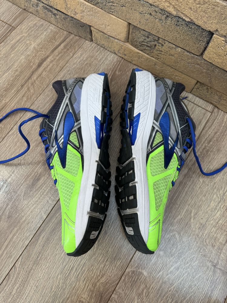 Кросівки Brooks Ravenna 7 44 розмір