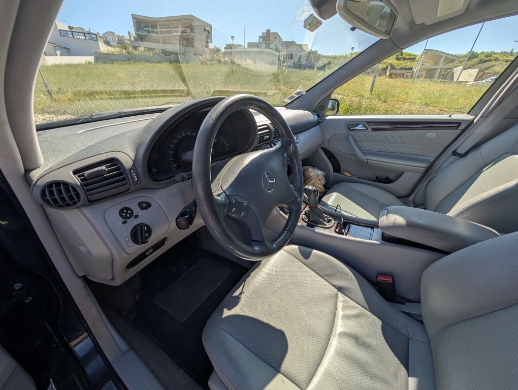 Mercedes c200. Troco por pickup