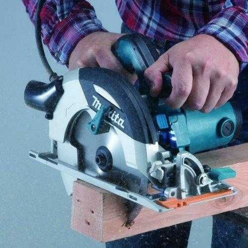 Профессиональная циркулярная пила Makita HS7101+кейс+2 диска.Оригинал