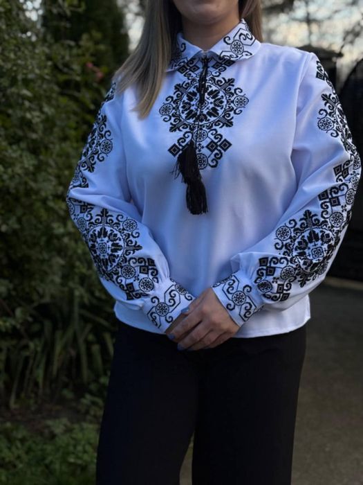 Вишита сорочка з коміром Акційна ціна