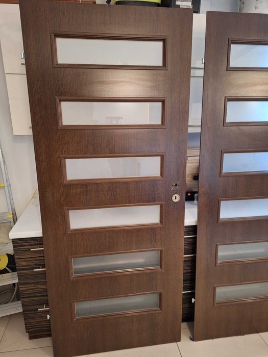 Sprzedam 2 skrzydla drzwiowe szer.80cm