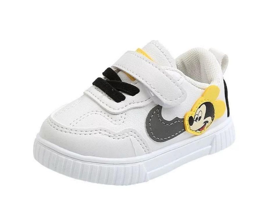 Кросівки дитячі 18 22 24 розмір