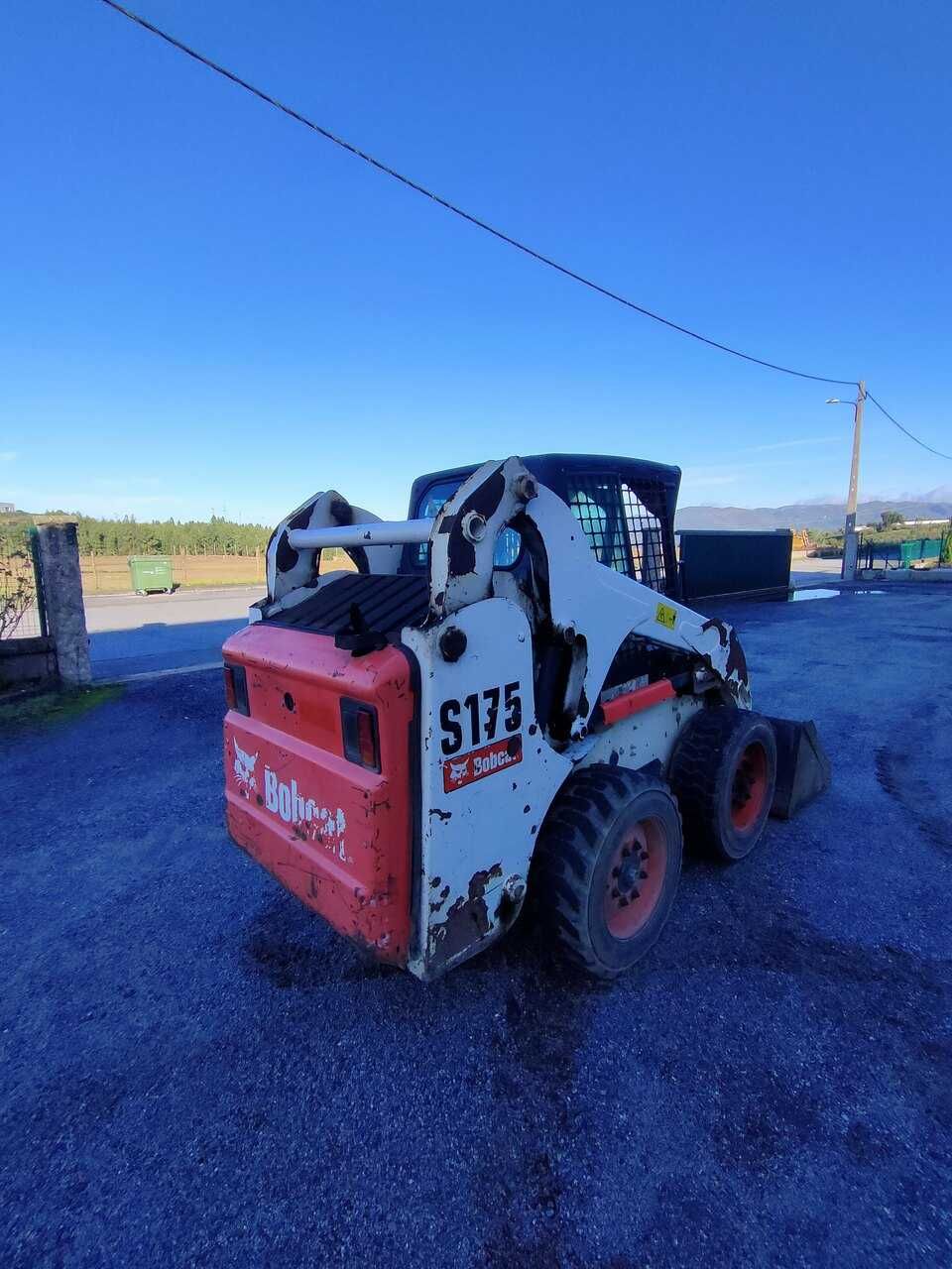 Mini Pá Carregadora Bobcat S175