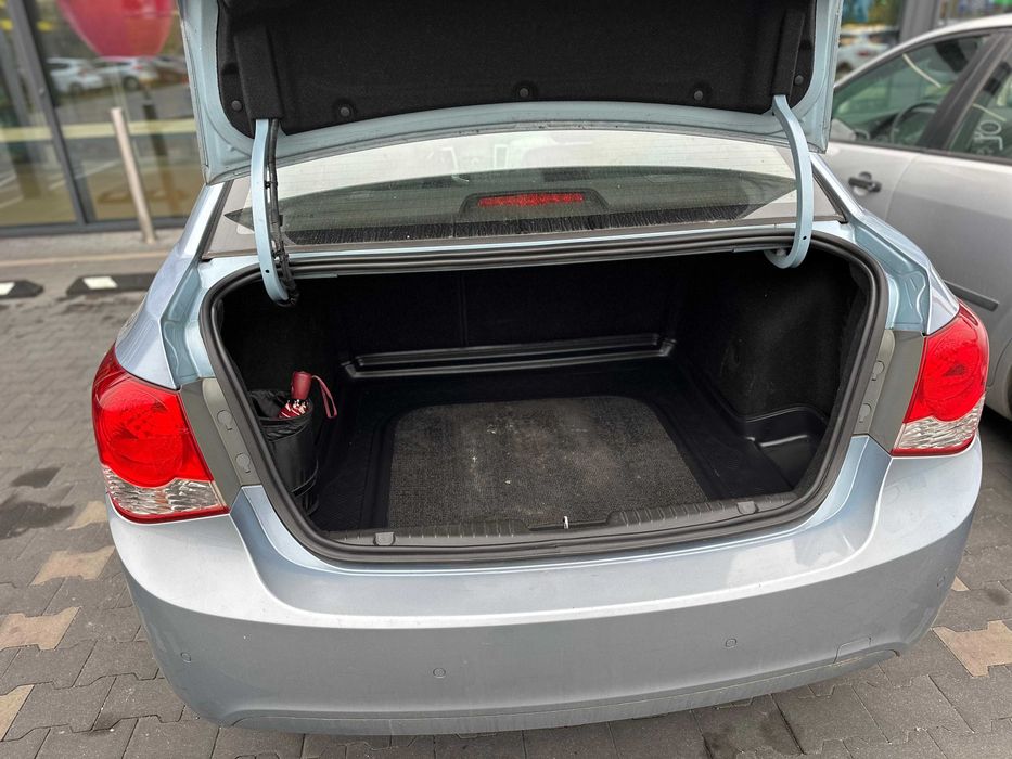 Chevrolet Cruze 1.8 NISKI PRZEBIEG