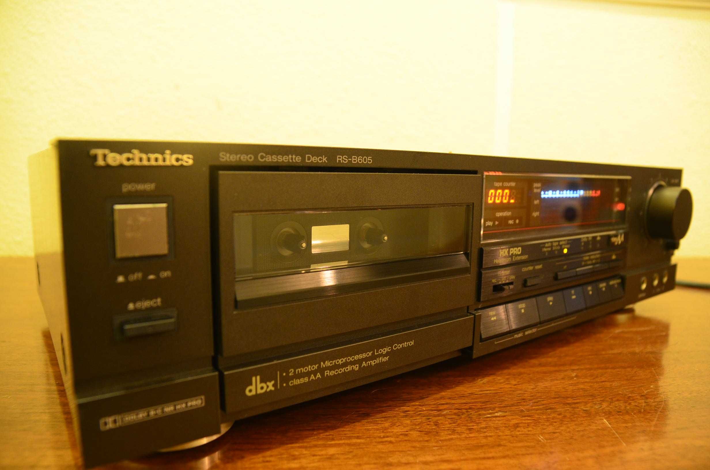 Leitor/ gravador de cassetes Technics RS- B605