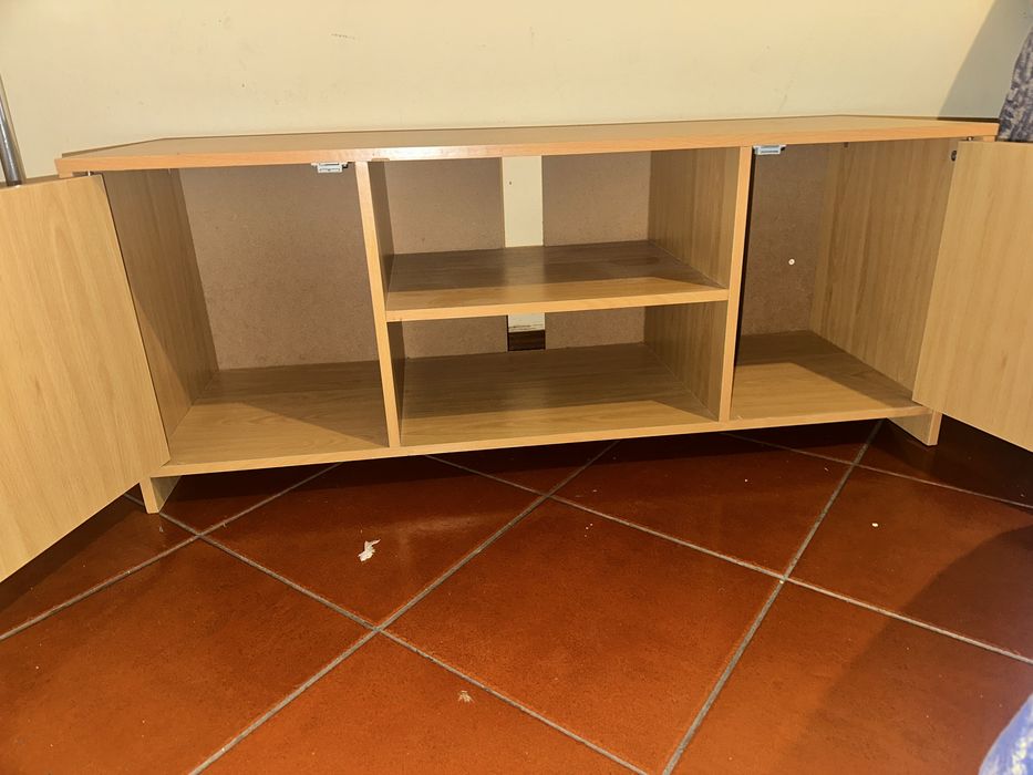 Móvel TV bom estado