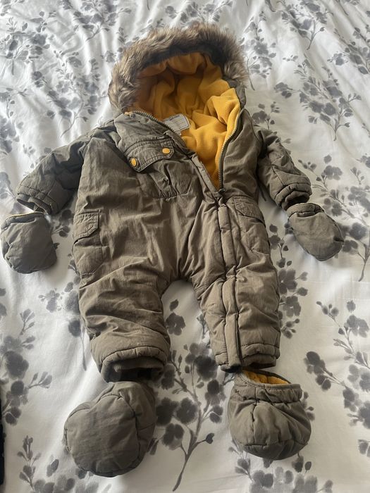 Macacão / Fato para neve bebé 12 meses