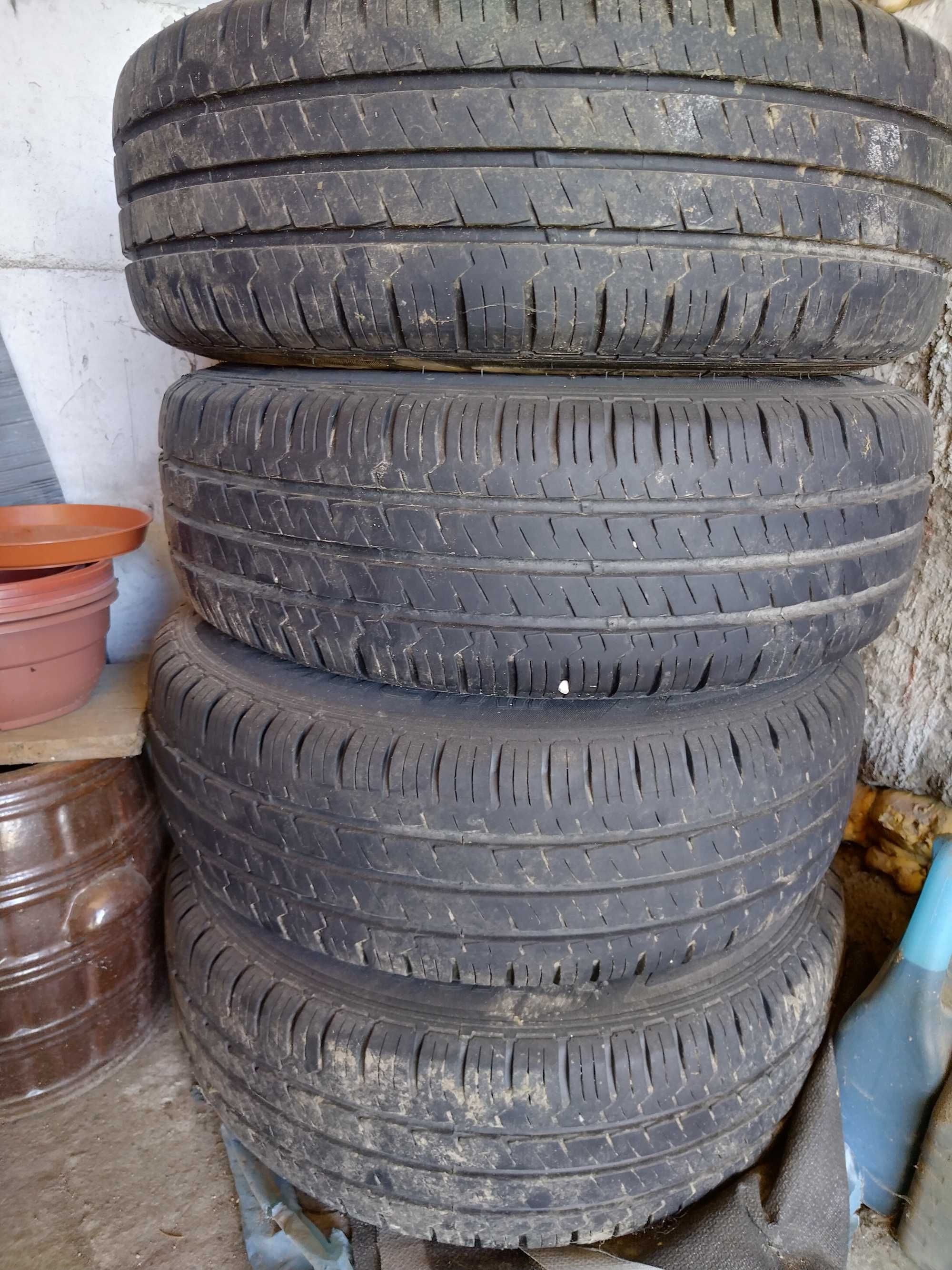 Koła z oponami 225/70 R15C