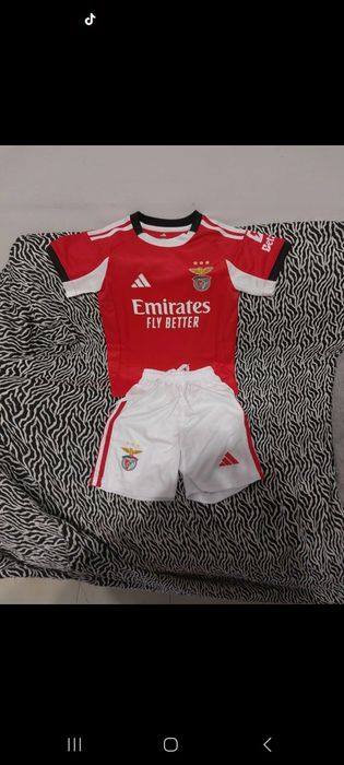 Camisola benfica crianca tamanho 5 6 anos e 12 13 anos