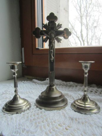 krzyż i świeczniki na Kolendę bardzo stare przeszło 50 lat
