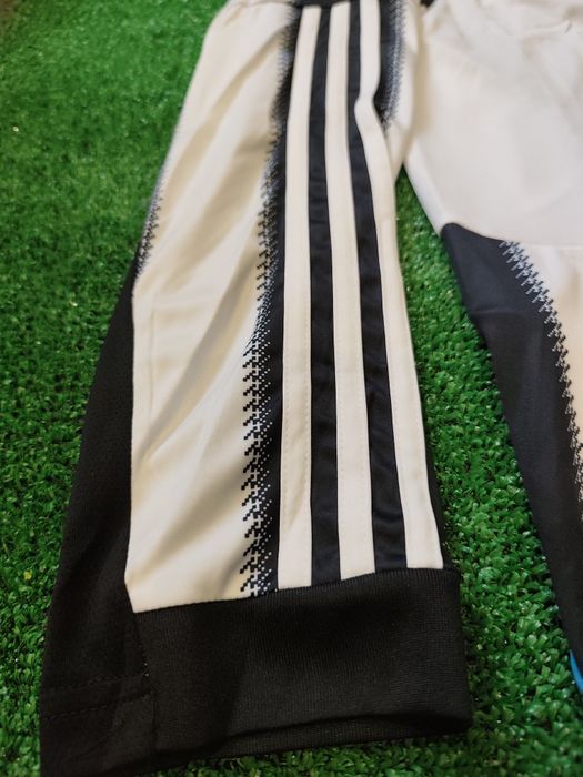 Camisola manga comprida Newcastle 25/26 - A. Gordon